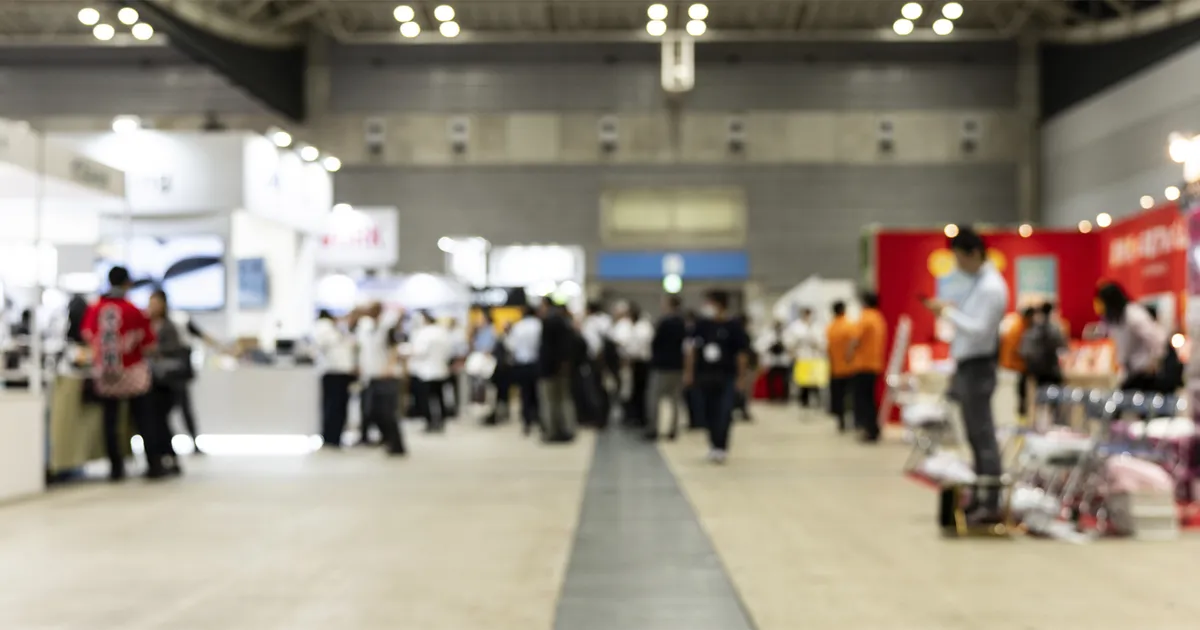 来場できない方にも新製品の魅力を臨場感たっぷりに配信。